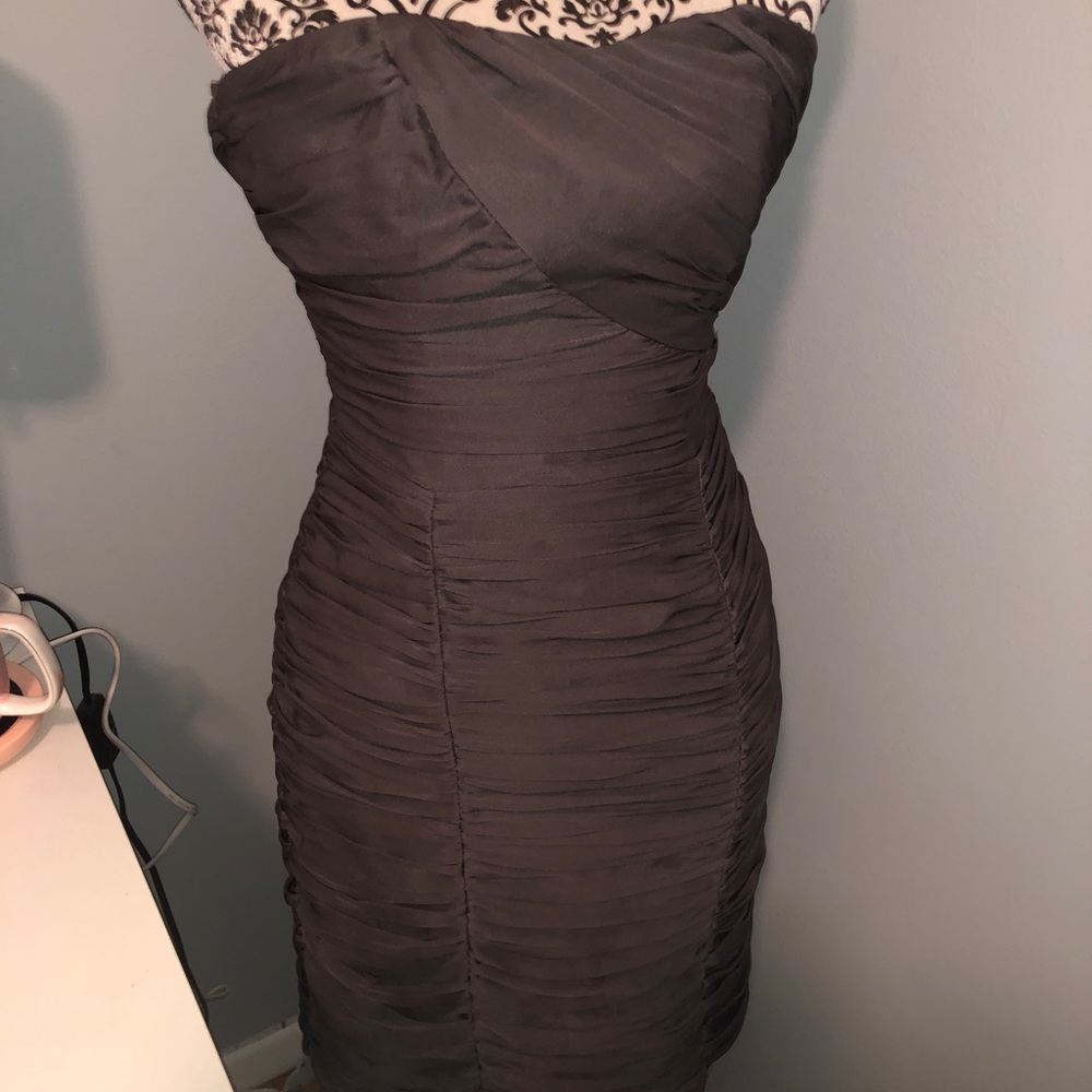 Grey mini strapless rouge dress